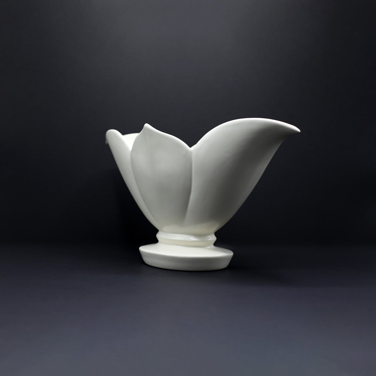 A Collectable Large Fulham Pottery Lotus Vase - FLORA BLACK