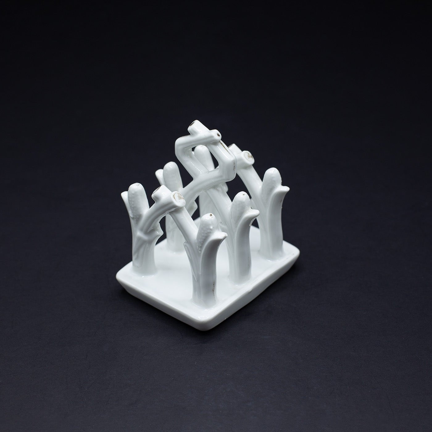 A Very Sweet(Corn) Toast Rack - FLORA BLACK
