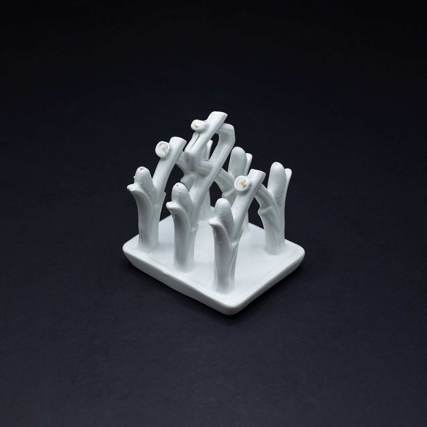 A Very Sweet(Corn) Toast Rack - FLORA BLACK