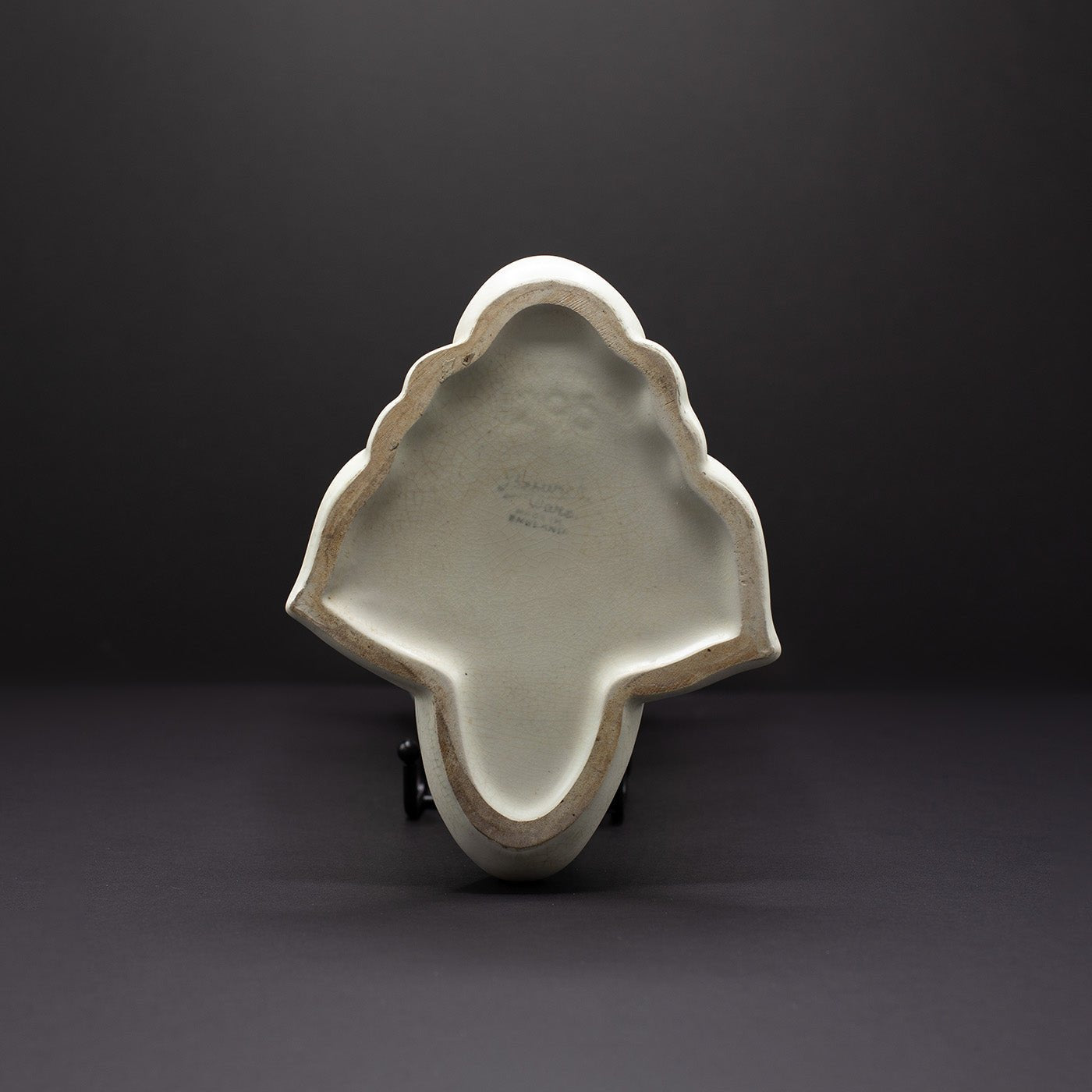 Cresting Flora Cornucopia Vase - FLORA BLACK