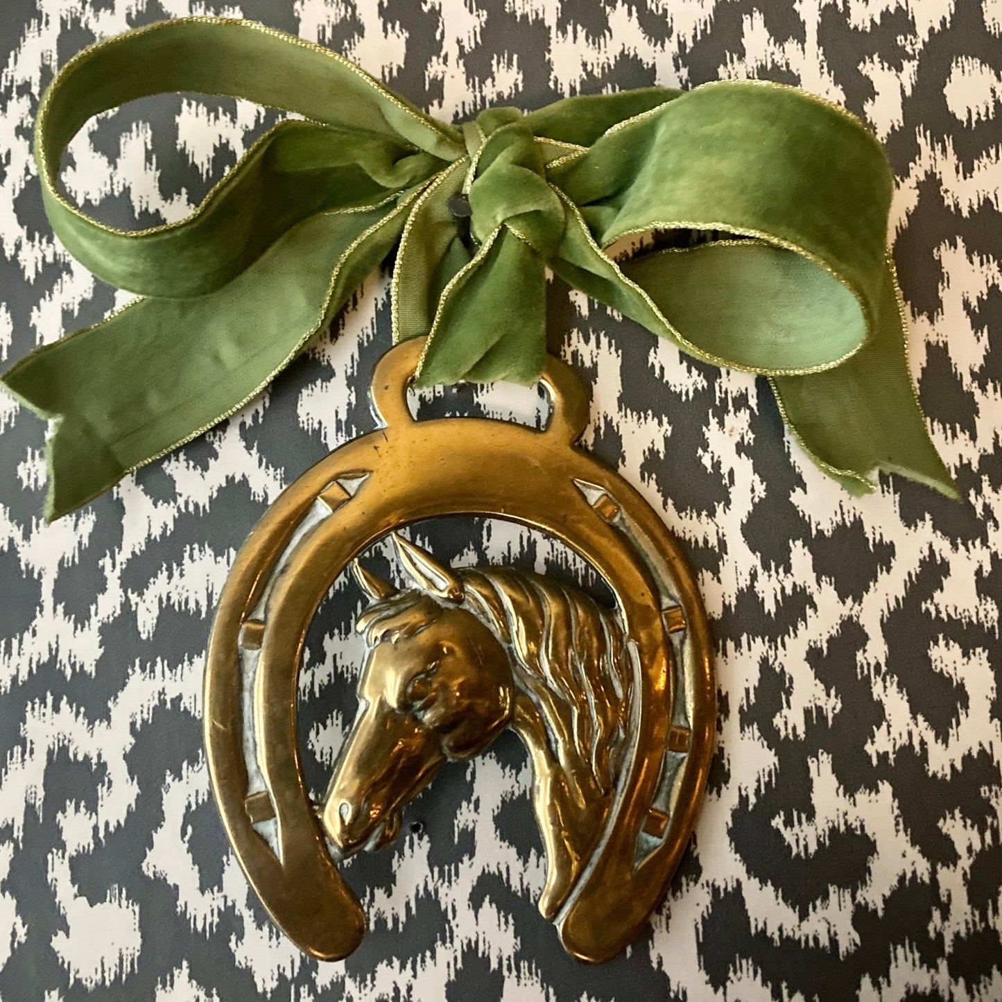 Horse Head & Shoe Brass Medallion - FLORA BLACK