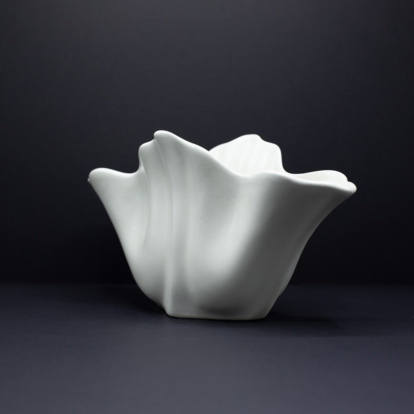 Petal Shaped Vase/ Rose Bowl - FLORA BLACK