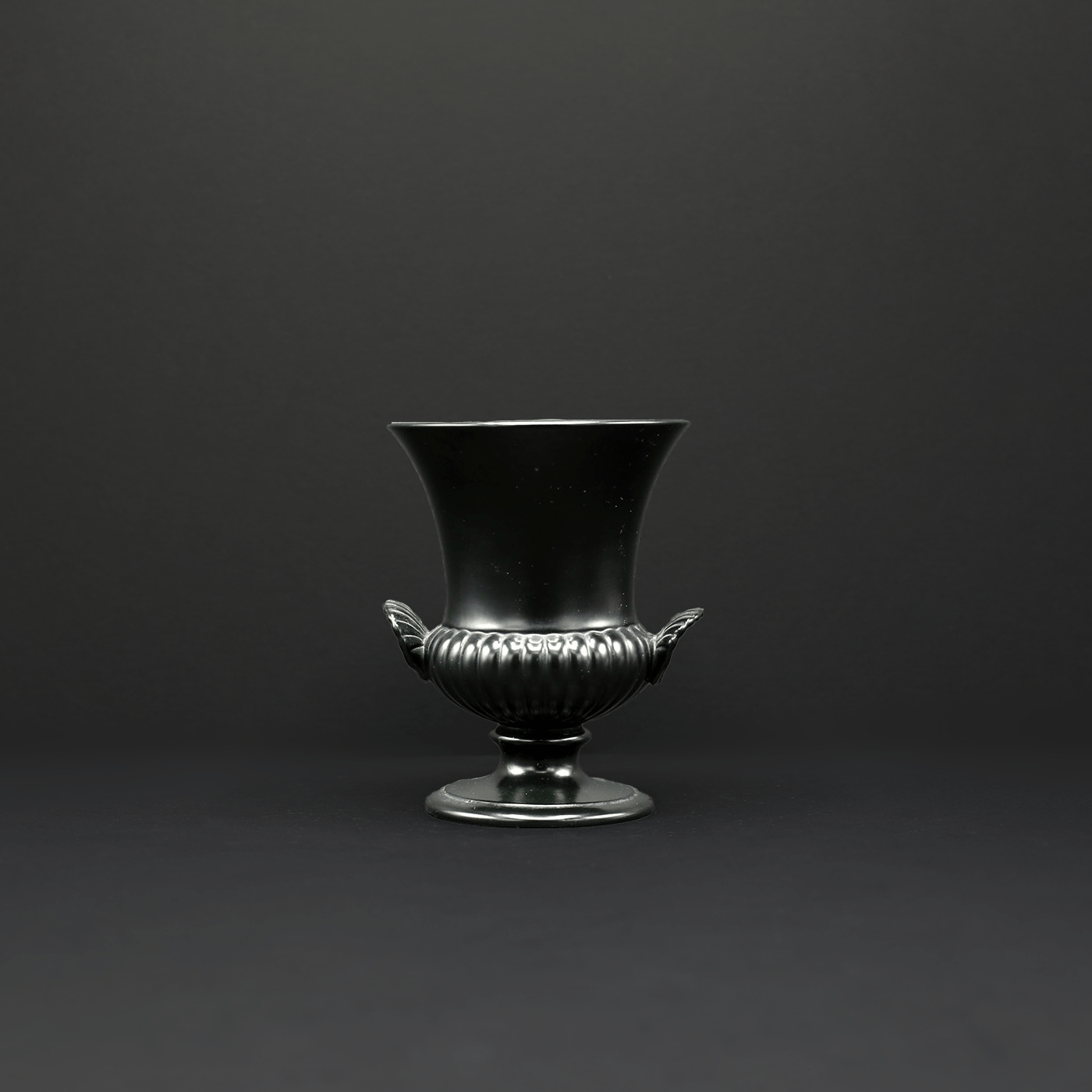 Ravenstone Urn Vase - FLORA BLACK