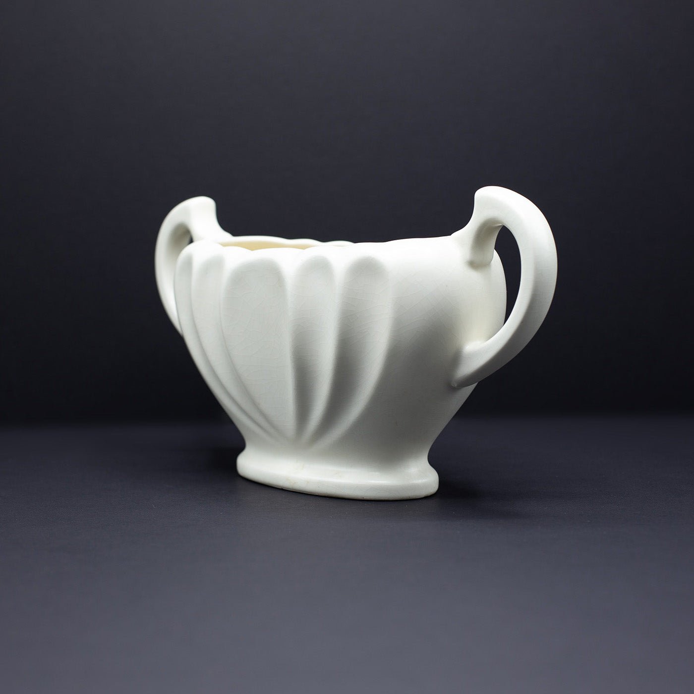 Small Mantel Vase with Upturning Handles - FLORA BLACK