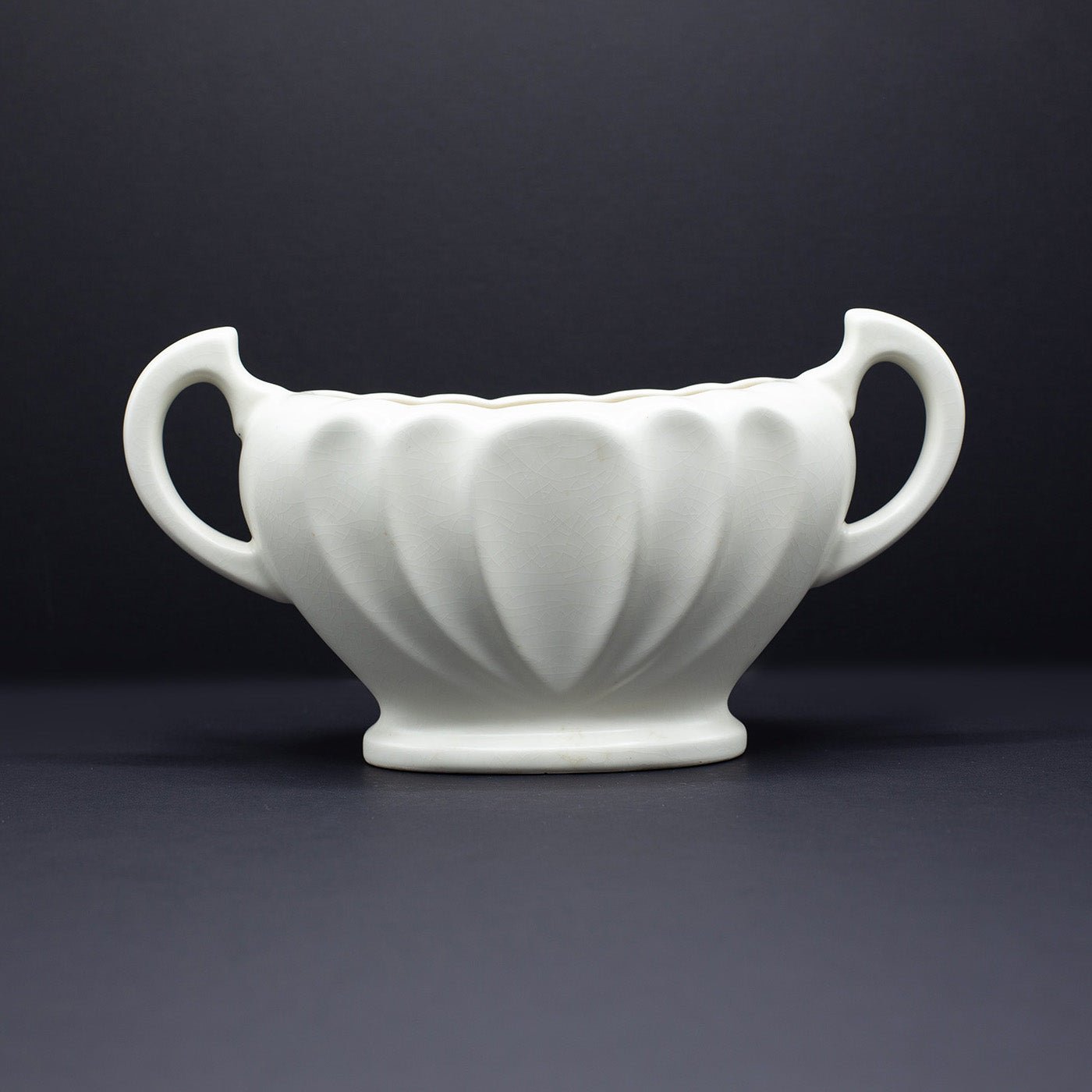 Small Mantel Vase with Upturning Handles - FLORA BLACK