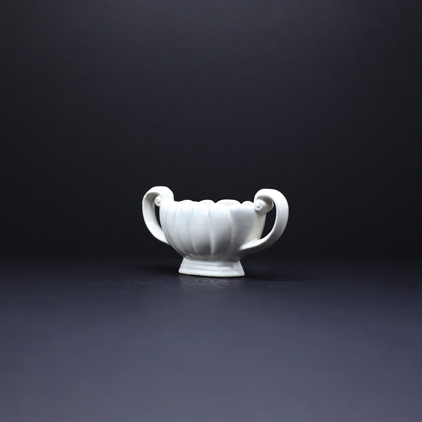 Teeny Mantle Vase - FLORA BLACK