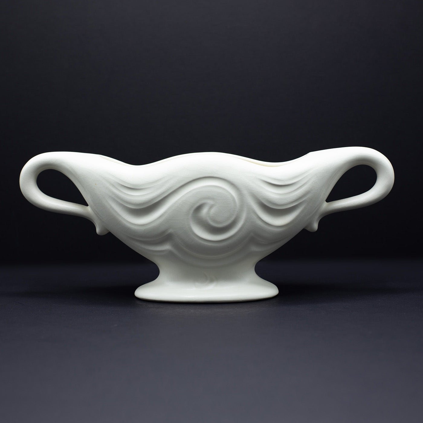 Wave Mantle Vase - FLORA BLACK