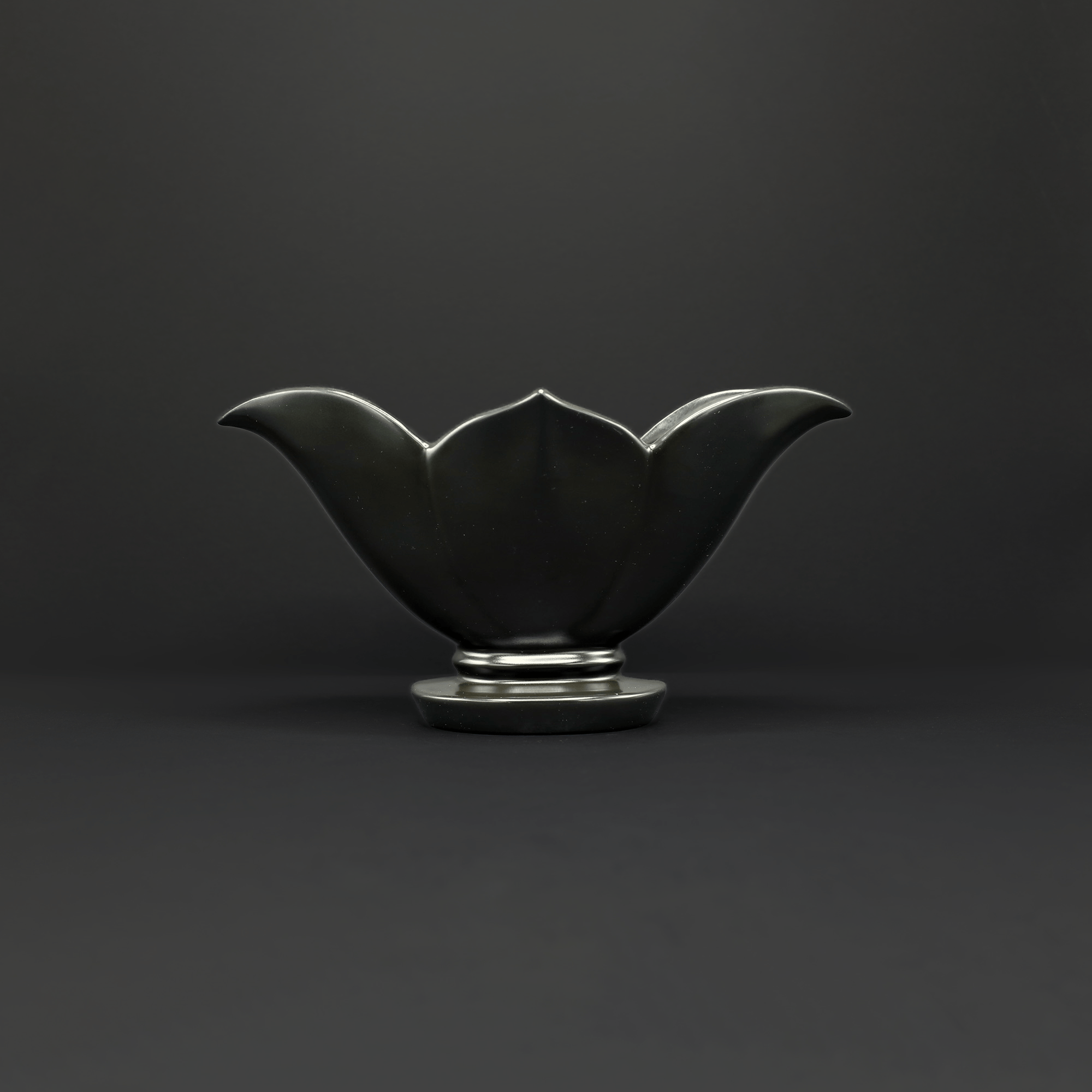 A Collectable Fulham Pottery Lotus Vase - FLORA BLACK
