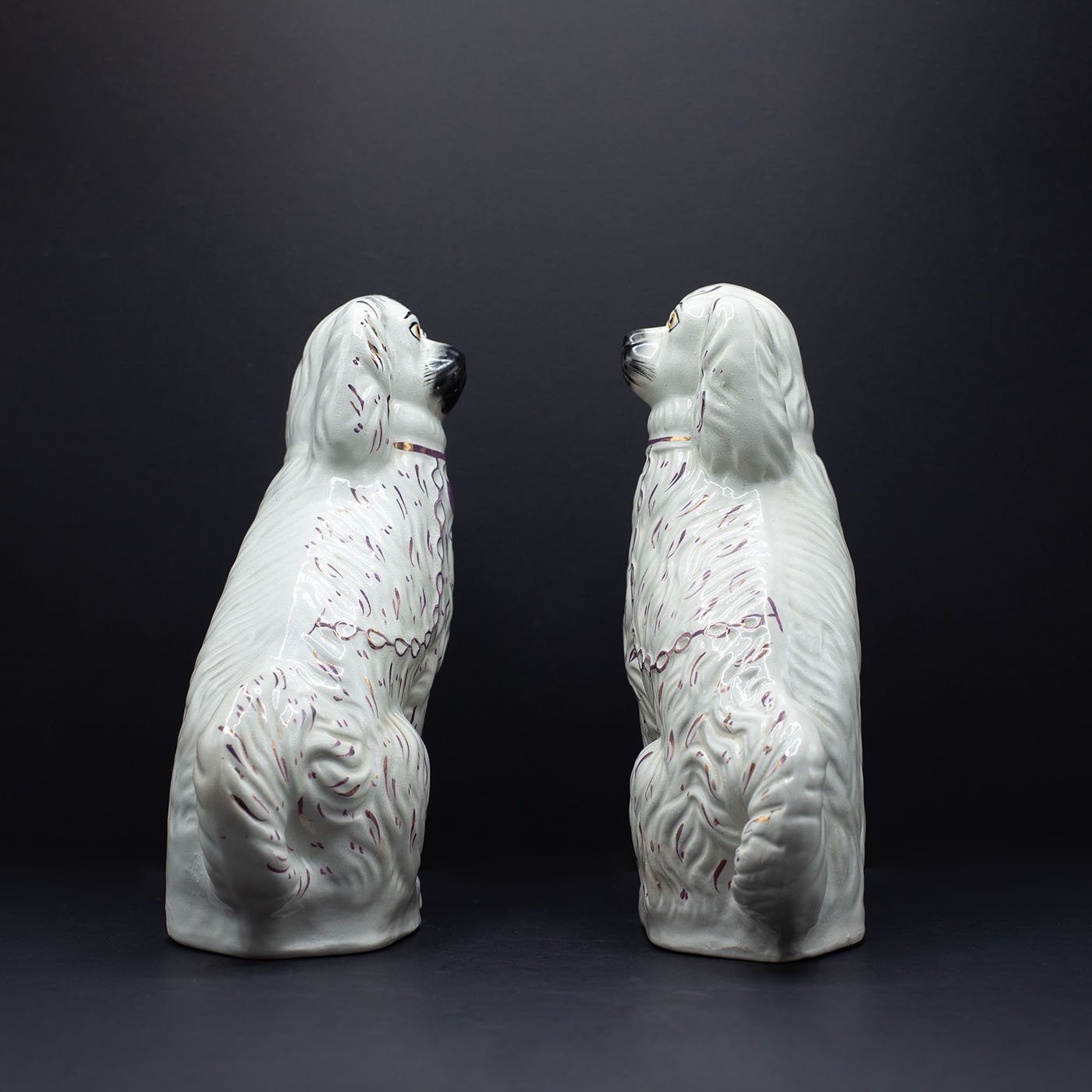 A Large Pair Of Very Fine Wally Dogs. - FLORA BLACK