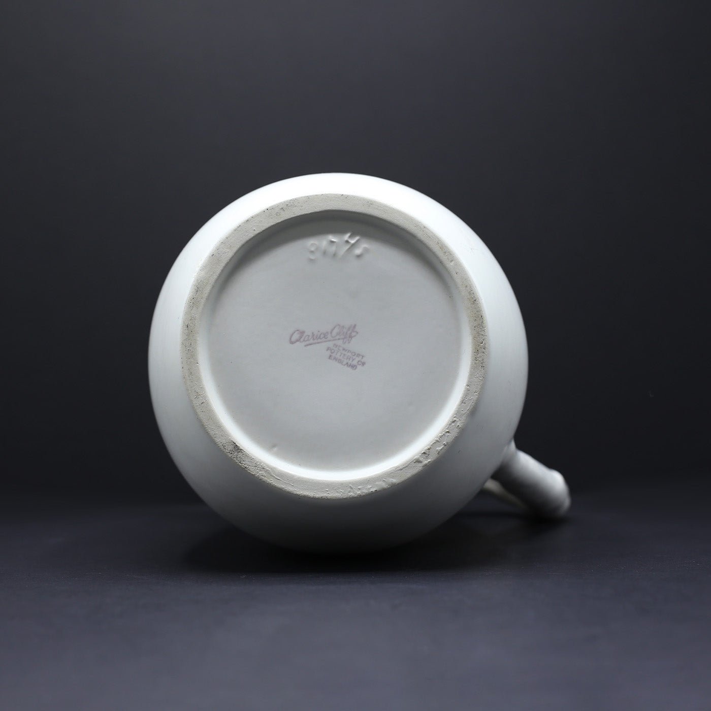 A wonderful Large Jug with Leaf Motif - FLORA BLACK