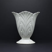 Acanthus leaf Vase (Medium) - FLORA BLACK