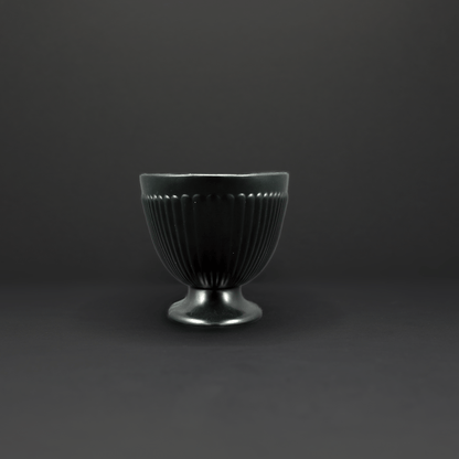 Classical Ravenstone Mantle Vase - FLORA BLACK