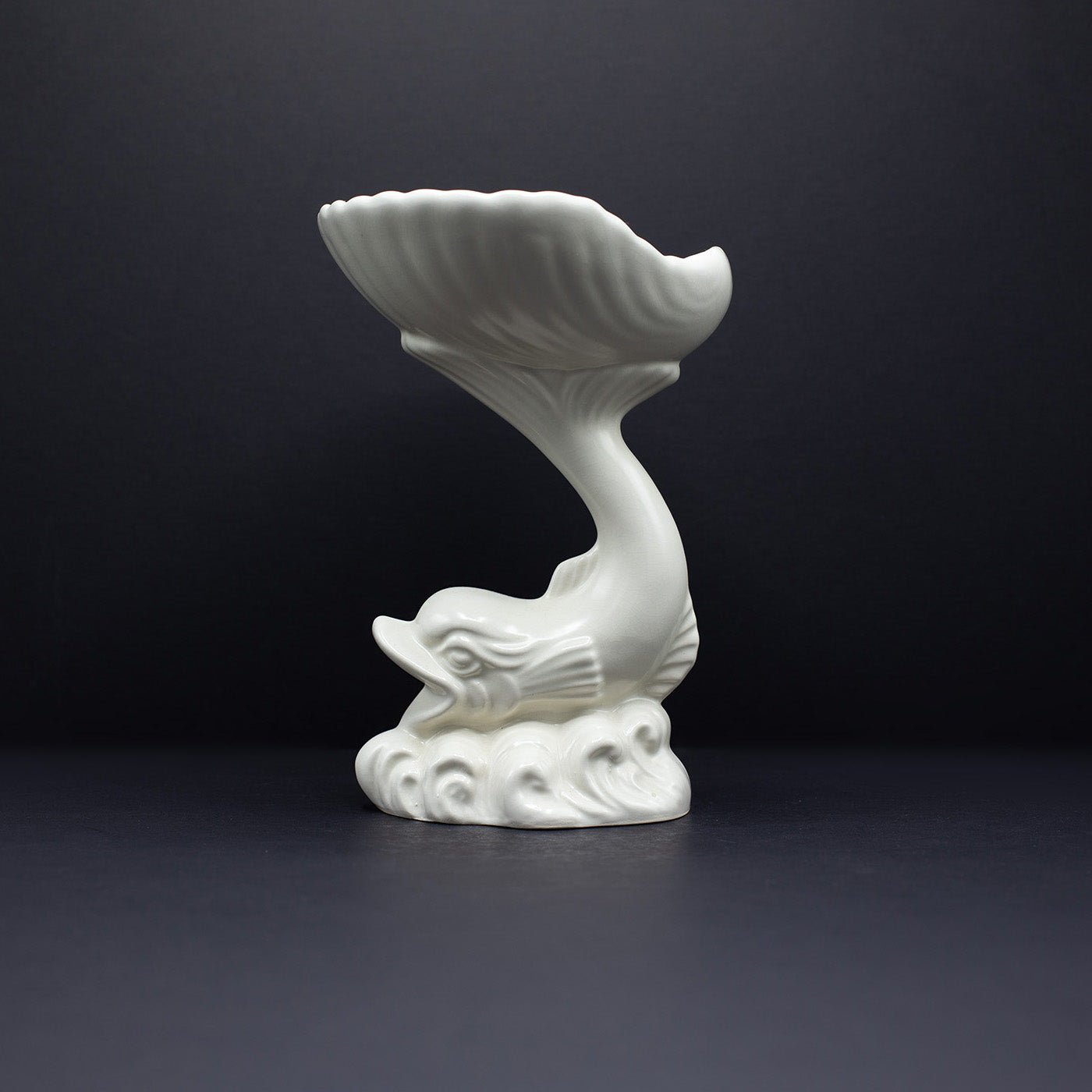 Dolphin And Shell Dish - FLORA BLACK