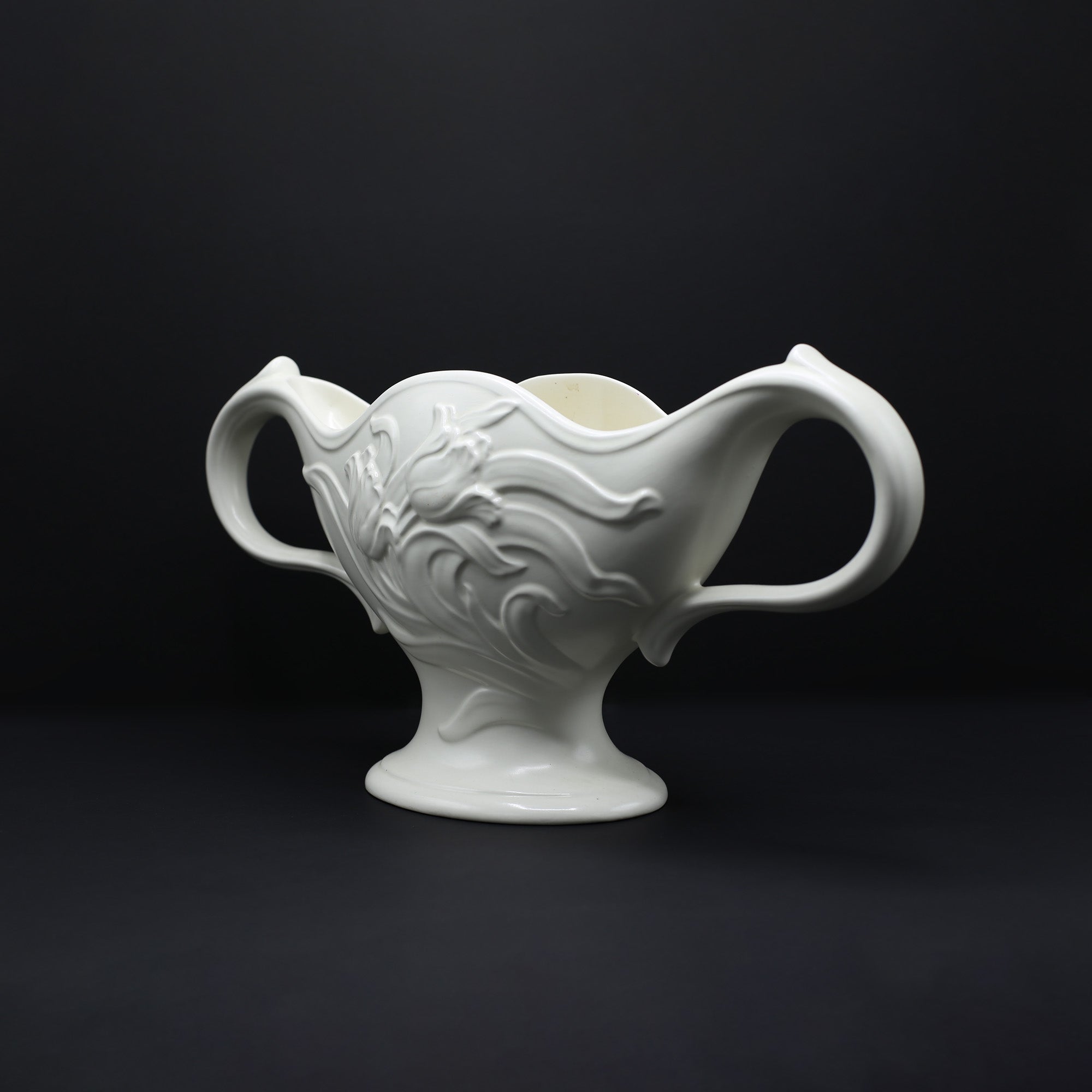 Large Mantel Vase with Tulip Relief - FLORA BLACK