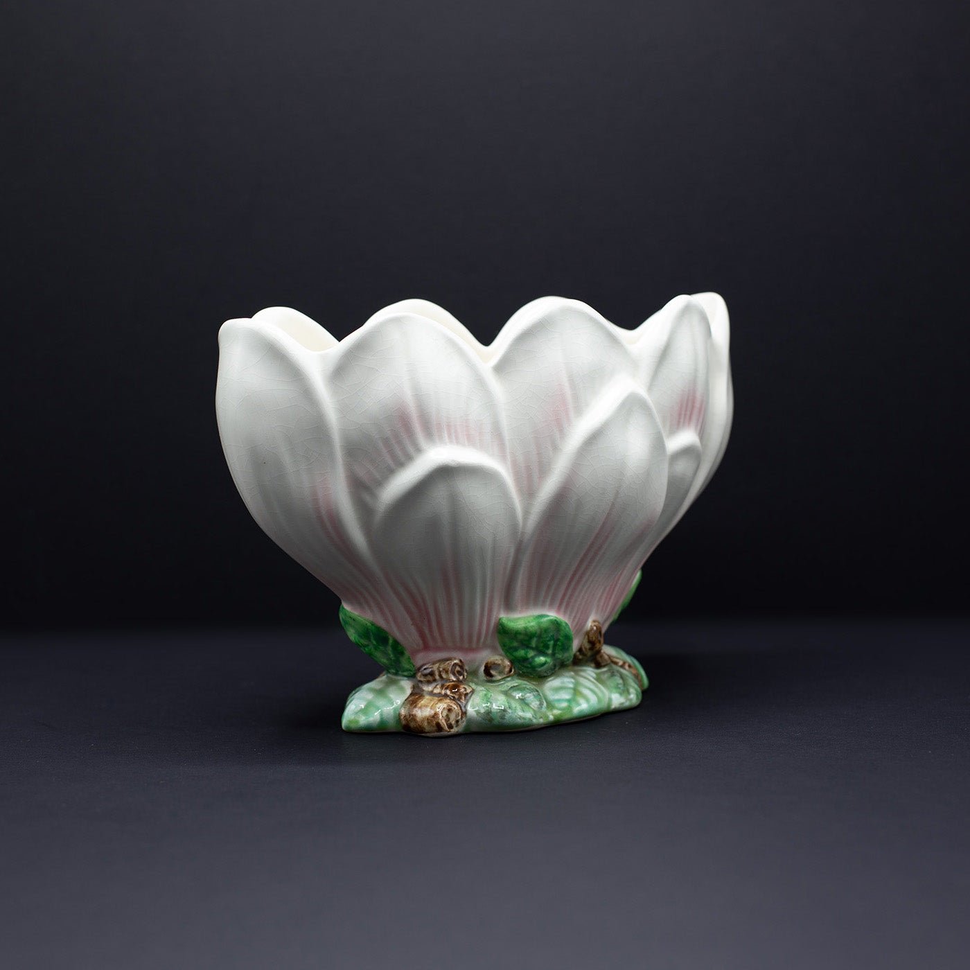 Magnolia Vase - FLORA BLACK