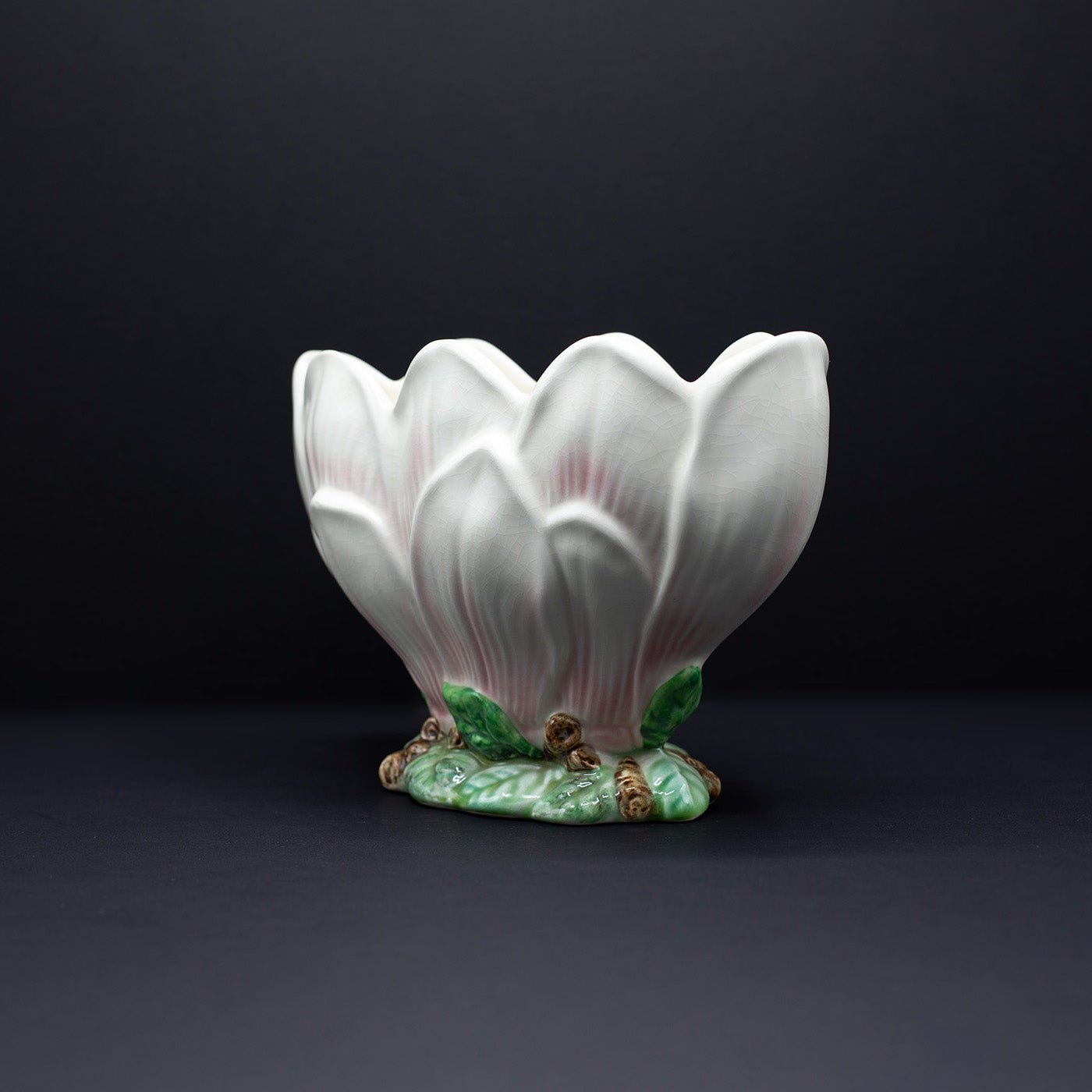 Magnolia Vase - FLORA BLACK