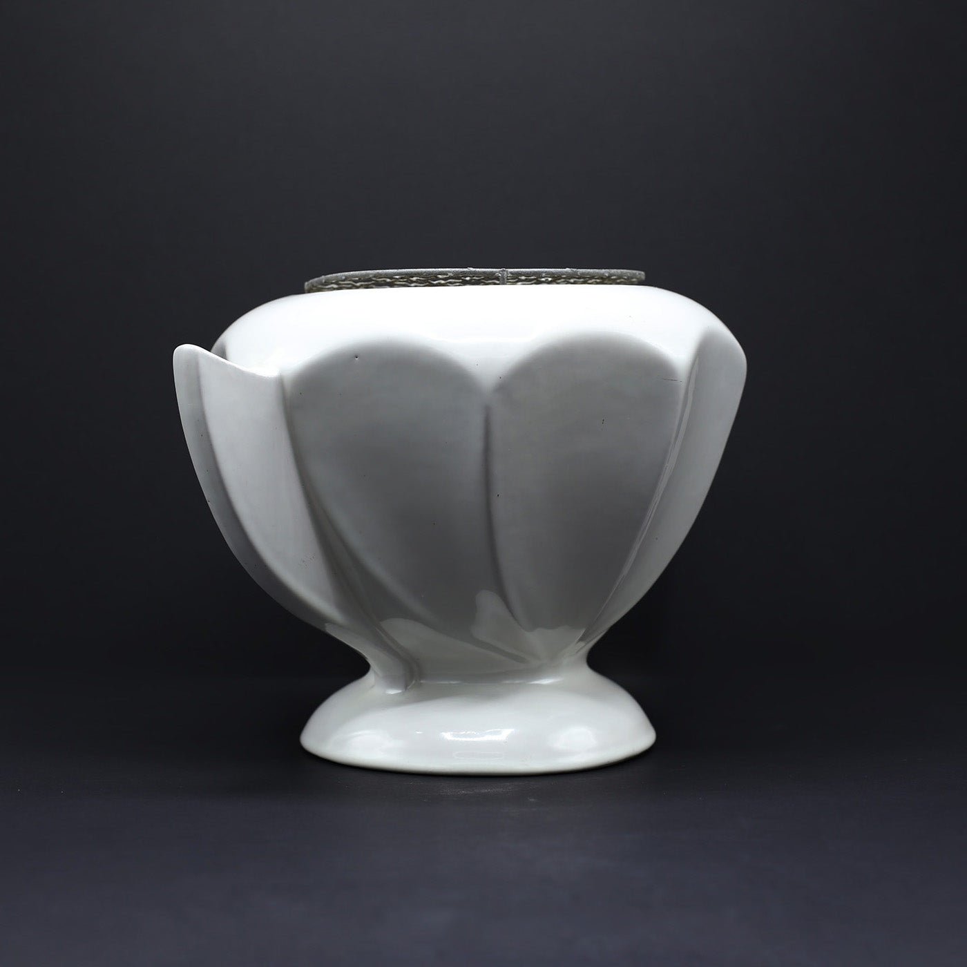 Octagonal Wing Handled Vase - FLORA BLACK