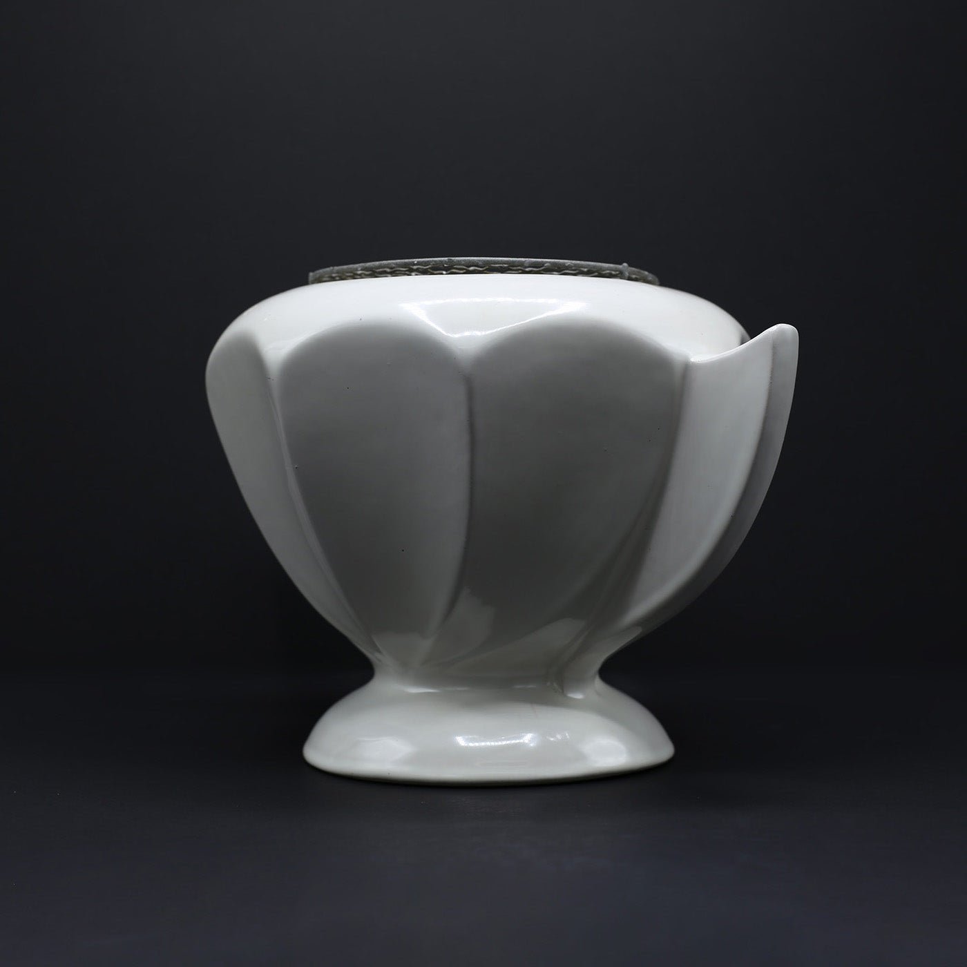 Octagonal Wing Handled Vase - FLORA BLACK