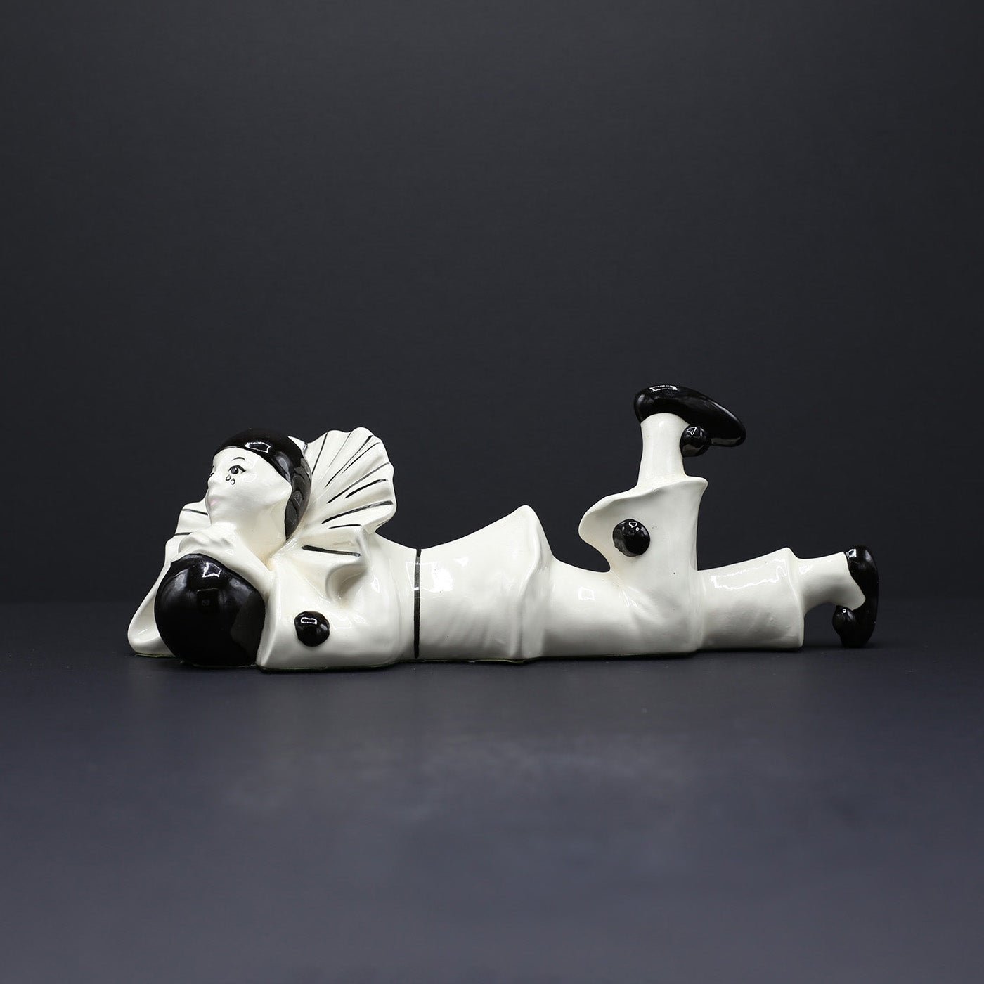 Prone Pierot - FLORA BLACK