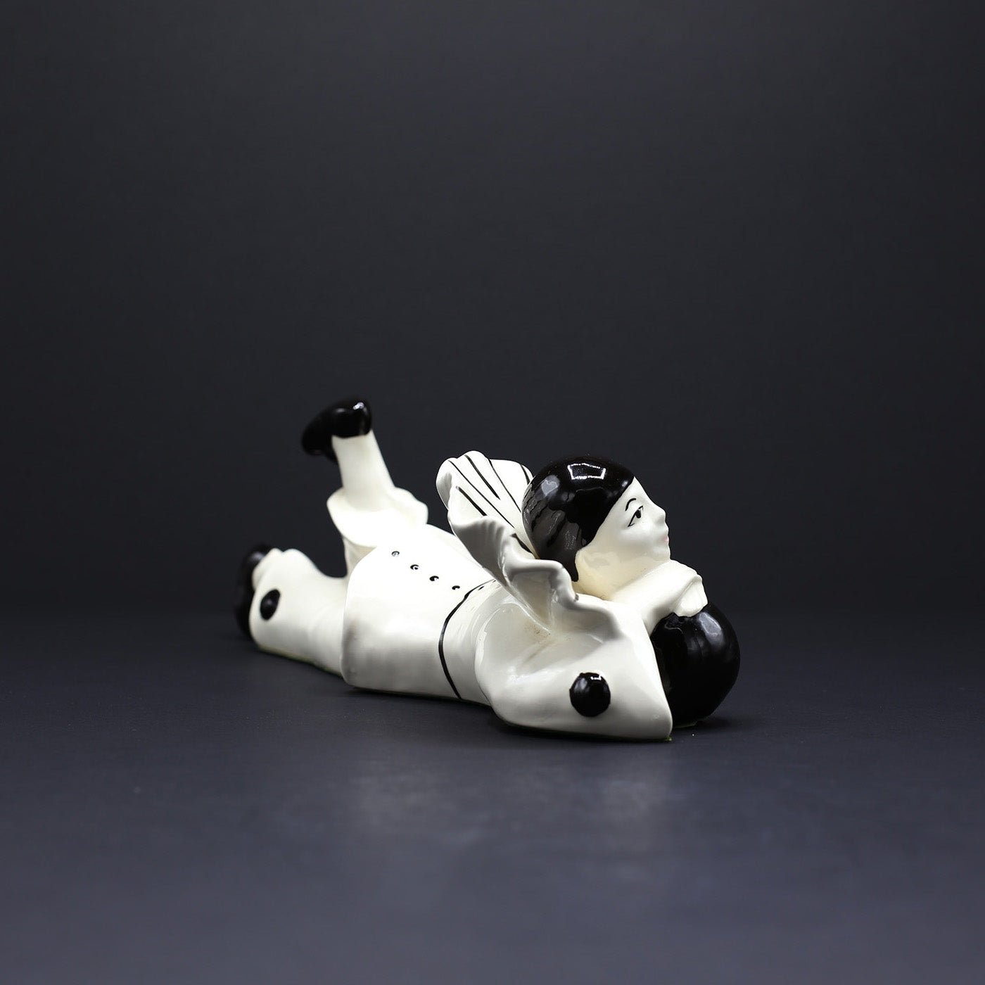 Prone Pierot - FLORA BLACK