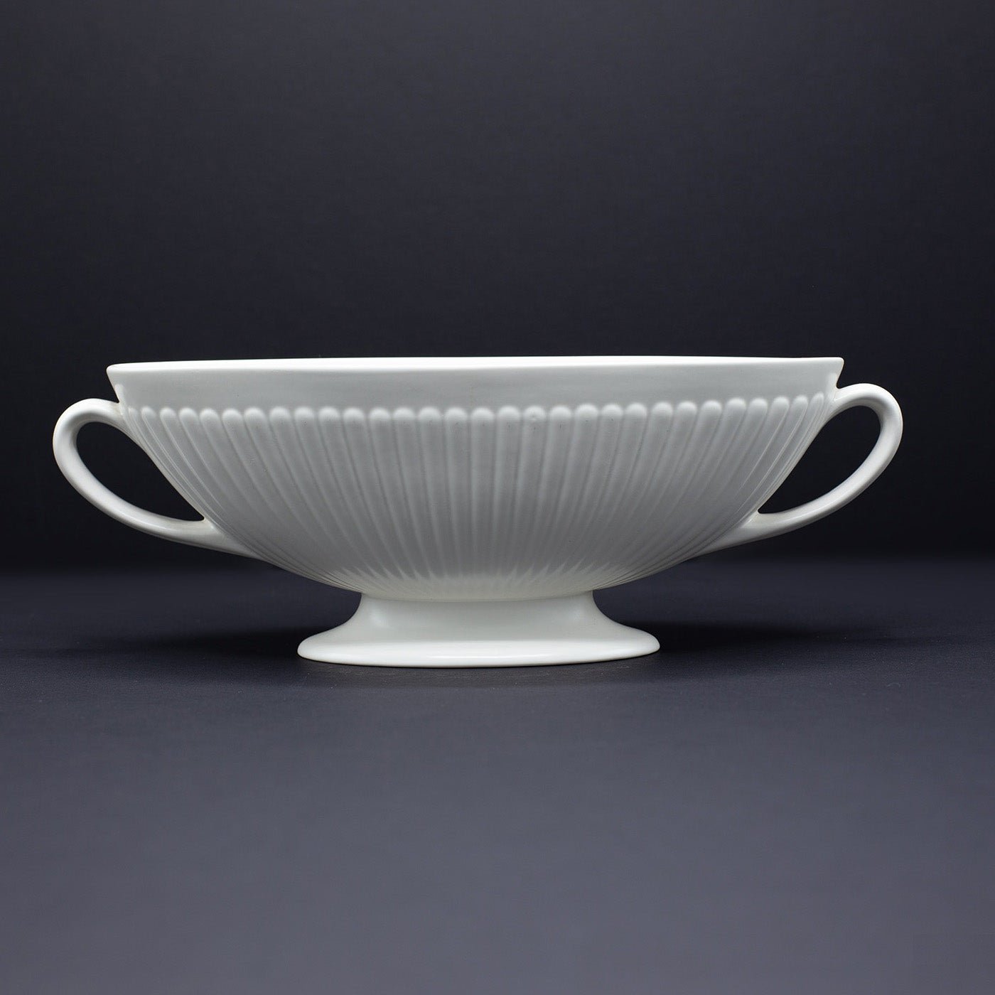 Ribbed Twin Handled Vase - FLORA BLACK