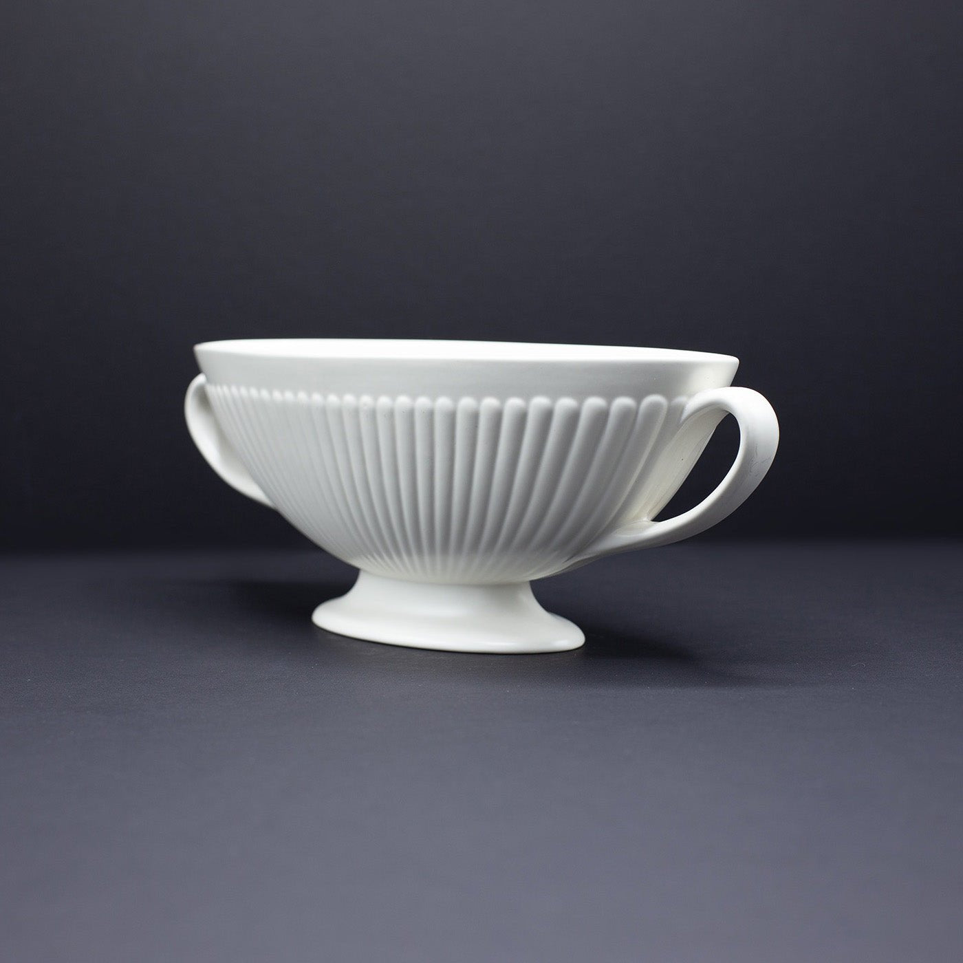 Ribbed Twin Handled Vase - FLORA BLACK