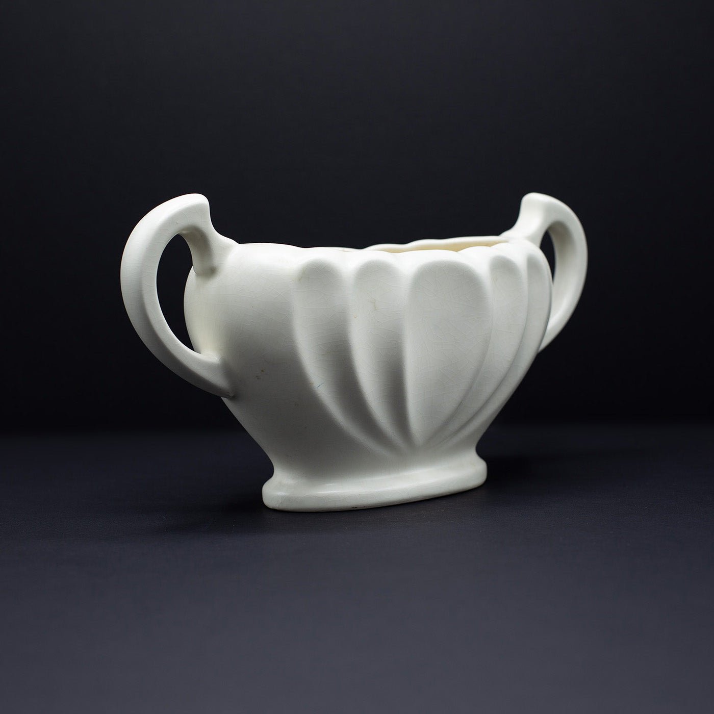 Small Mantel Vase with Upturning Handles - FLORA BLACK