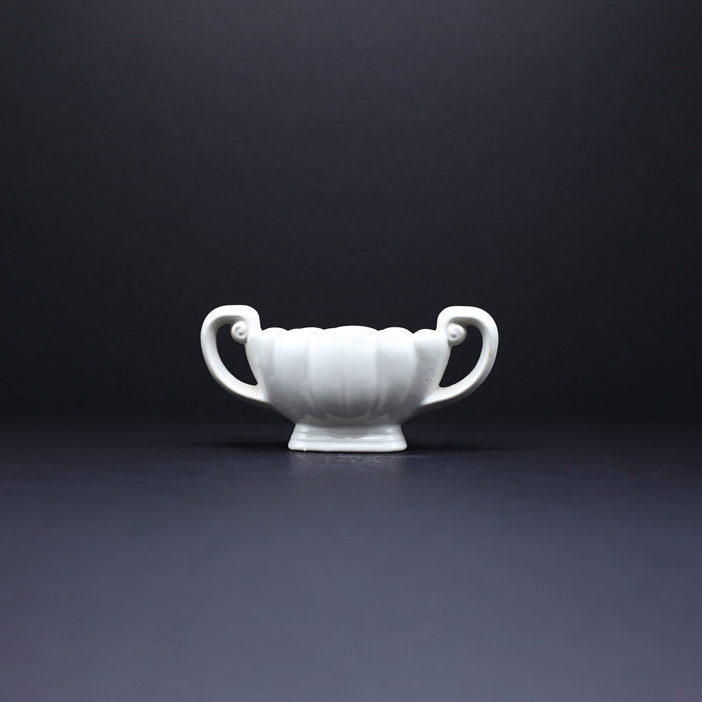 Teeny Mantle Vase - FLORA BLACK